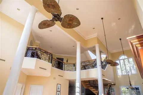 7025 Neptune Pl, La Jolla, CA 92037 photo 8