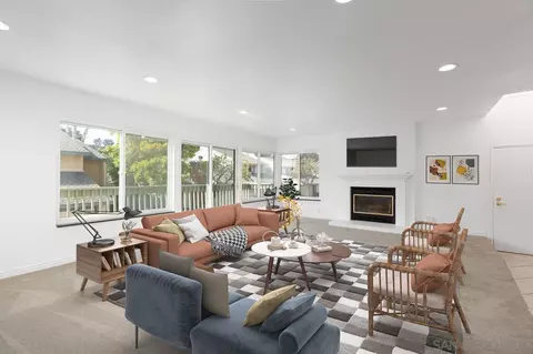 8065 Caminito Gianna, La Jolla, CA 92037 photo 4