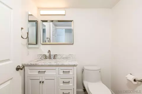 8065 Caminito Gianna, La Jolla, CA 92037 photo 7