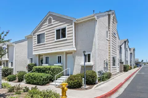 2301 Kings View Cir, Spring Valley, CA 91977