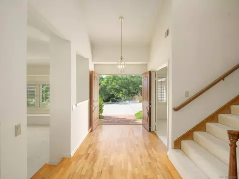 15335 Ridgeview Pl, Poway, CA 92064 photo 3