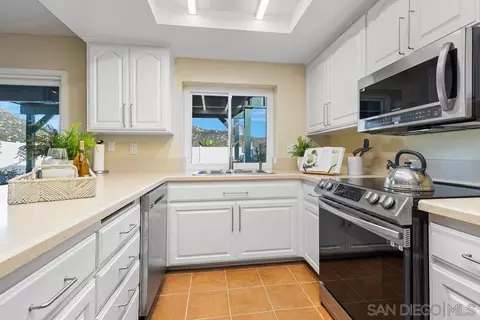10725 Felix Dr, Santee, CA 92071 photo 9