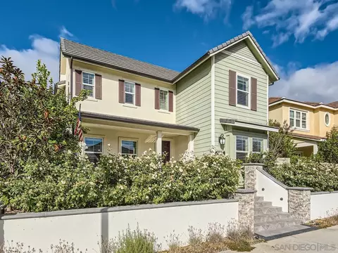 2913 Fledgling Dr, Escondido, CA 92029 photo 2