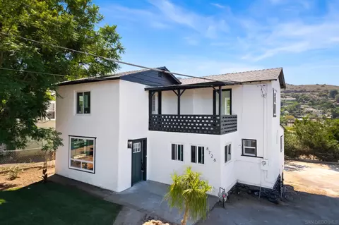 8726 Almond Rd, Lakeside, CA 92040