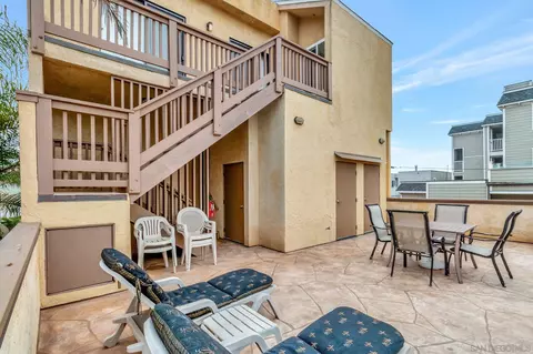 136 Juniper Ave, Carlsbad, CA 92008 photo 27