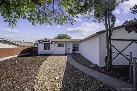 8821 Jaylee Ave, Spring Valley, CA 91977 photo 20