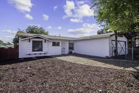 8821 Jaylee Ave, Spring Valley, CA 91977 photo 19