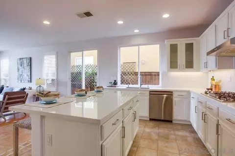 3817 Shale Ct, Carlsbad, CA 92010 photo 6
