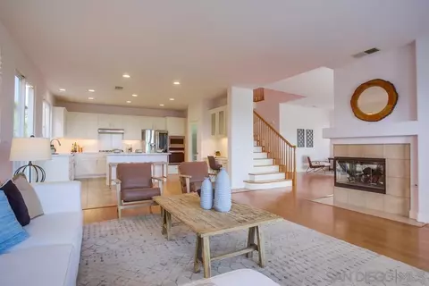 3817 Shale Ct, Carlsbad, CA 92010 photo 4