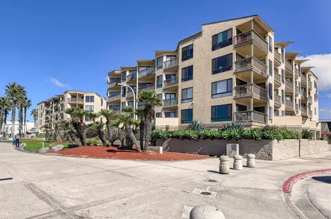 4465 Ocean Blvd #3, San Diego, CA 92109