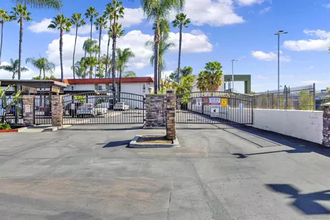 589 N Johnson Ave #229, El Cajon, CA 92020