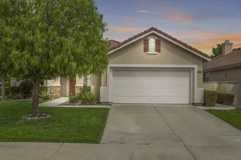 29306 Hidden Lake Dr, Menifee, CA 92584