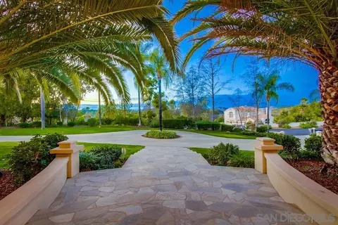16348 Country Day Rd, Poway, CA 92064