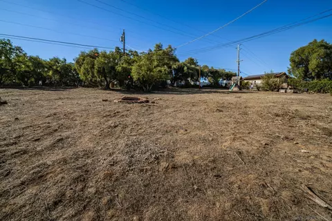 1396 Friends Way, Fallbrook, CA 92028 photo 50
