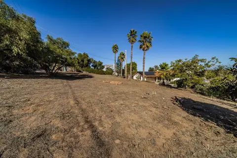 1396 Friends Way, Fallbrook, CA 92028 photo 48
