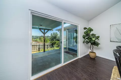 1396 Friends Way, Fallbrook, CA 92028 photo 20