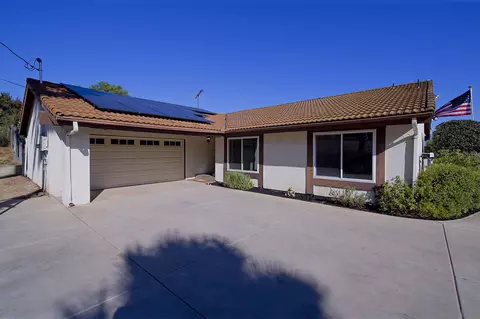 1396 Friends Way, Fallbrook, CA 92028 photo 7