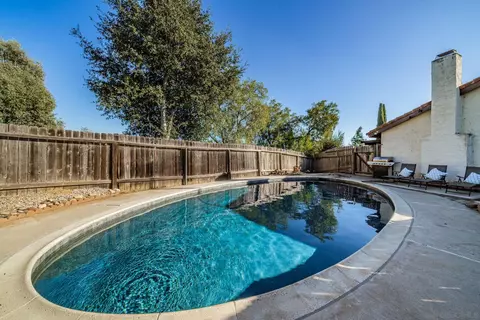 1396 Friends Way, Fallbrook, CA 92028 photo 23