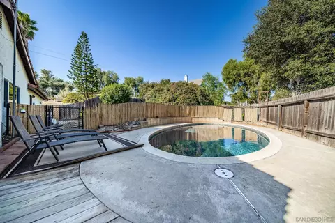 1396 Friends Way, Fallbrook, CA 92028 photo 25