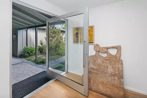351 Mesa Way, La Jolla, CA 92037 photo 3