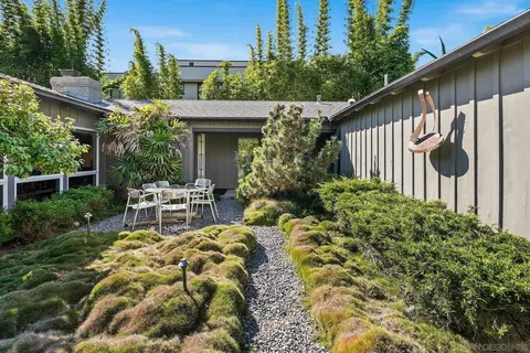 351 Mesa Way, La Jolla, CA 92037 photo 23