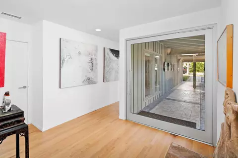 351 Mesa Way, La Jolla, CA 92037 photo 2