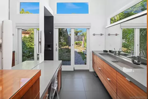 351 Mesa Way, La Jolla, CA 92037 photo 19