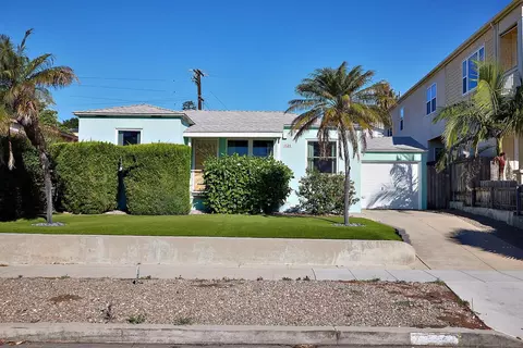 1720 Chalcedony St, San Diego, CA 92109
