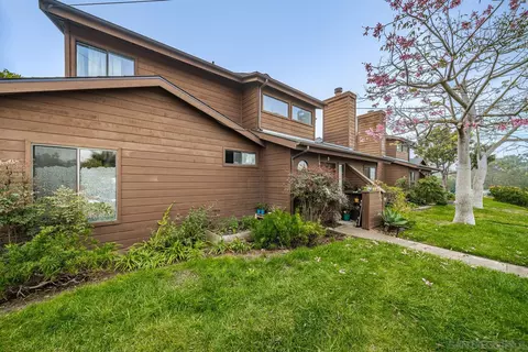 1093 N Vulcan Ave, Encinitas, CA 92024 photo 2