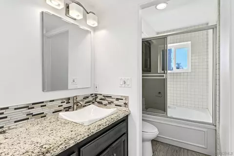 Bath - 200 Pine St #1, Oceanside, CA 92054 photo 2 of 3