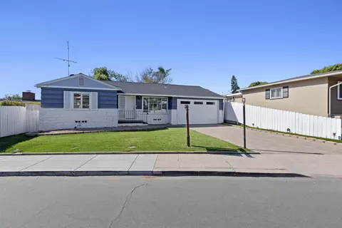 3711 Alcott St, San Diego, CA 92106