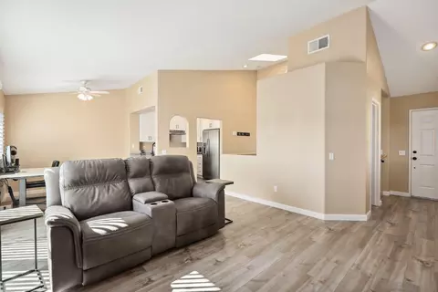 12813 Carriage Heights Way, Poway, CA 92064 photo 4