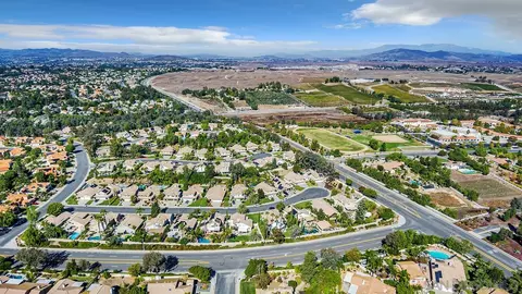 32353 Corte Las Cruces, Temecula, CA 92592 photo 44