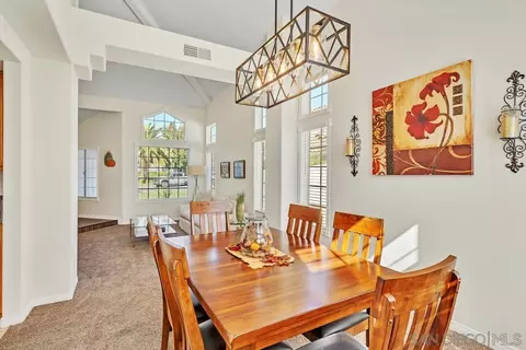 32353 Corte Las Cruces, Temecula, CA 92592 photo 11