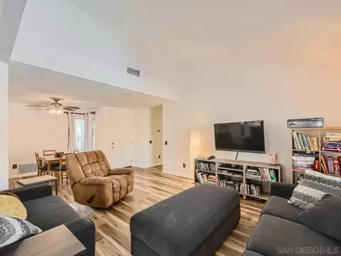 9250 Pennywood Rd, Santee, CA 92071 photo 4