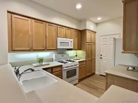 1177 Highbluff Ave, San Marcos, CA 92078 photo 11