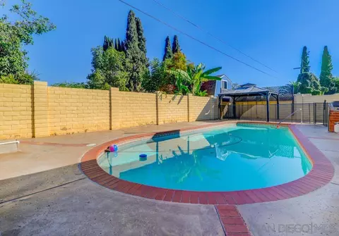 708 Deland Ct, El Cajon, CA 92020