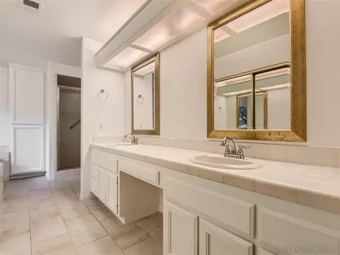 1051 Capra Way, Fallbrook, CA 92028 photo 17