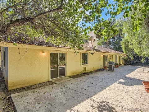 1051 Capra Way, Fallbrook, CA 92028 photo 27