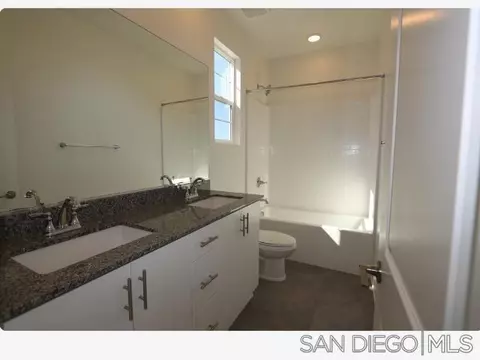 467 Meadowood St #174, Fallbrook, CA 92028 photo 9