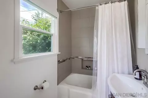 514 Gravilla St, La Jolla, CA 92037 photo 24