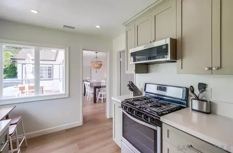 514 Gravilla St, La Jolla, CA 92037 photo 18