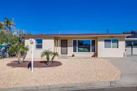 7680 Loma Vista Dr, La Mesa, CA 91942
