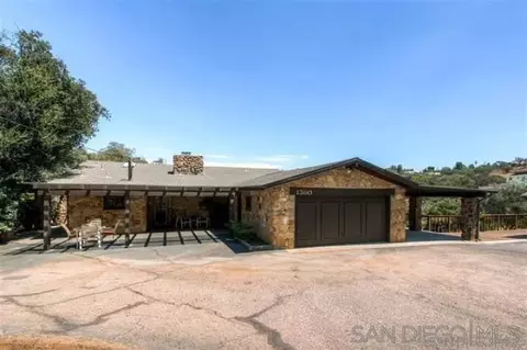1360 S Grade Rd, Alpine, CA 91901
