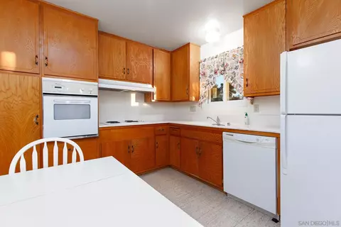 7845 Tanglerod Ln, La Mesa, CA 91942 photo 15