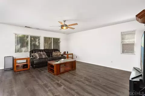 5145 Mendip St, Oceanside, CA 92057 photo 9