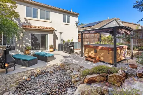 5145 Mendip St, Oceanside, CA 92057 photo 2