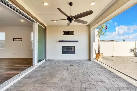 9056 W Bluff Pl, Santee, CA 92071 photo 12