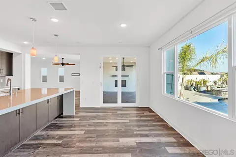 9056 W Bluff Pl, Santee, CA 92071 photo 7