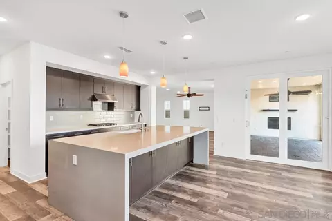 9056 W Bluff Pl, Santee, CA 92071 photo 9